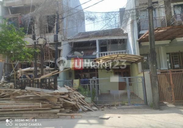 RUMAH SIAP HUNI DI PELEPAH INDAH AREA KELAPA GADING
