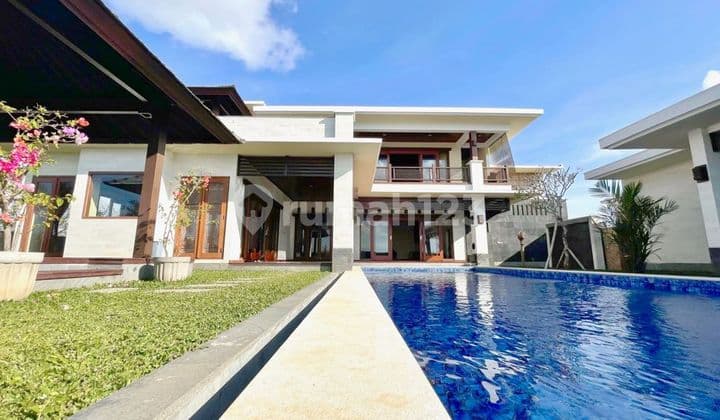 Beautiful Villa With Super Fantastic View In Ungasan Near GWk