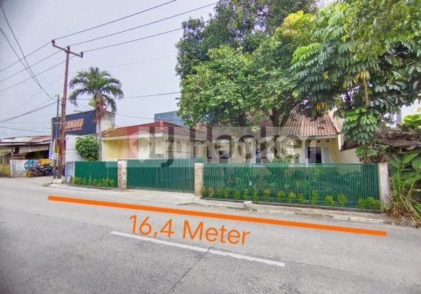 Dijual Rumah yang Bikin Anda Untung di Depok Kukusan Raya Beji Pinggir Jalan Raya, Cek Saja Dulu Rumahnya, SHM Unfurnished. Lebih Rendah Dari Harga Pasaran Dekat Akses Tol Baru Cocok untuk Anda Buka Showroom, Bisnis atau Kantor