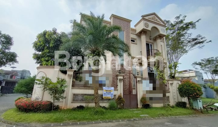 Rumah Sultan Cantik & Megah 2 1/2 Lantai Hook Siap Huni.