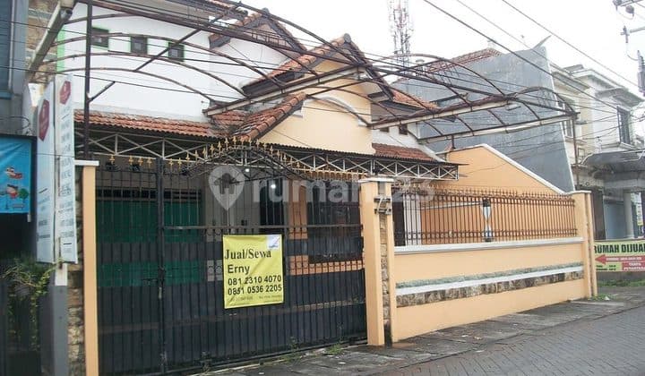 Rumah di Kutisari Selatan, Nol Jalan, bisa untuk rumah tinggal / usaha !!!