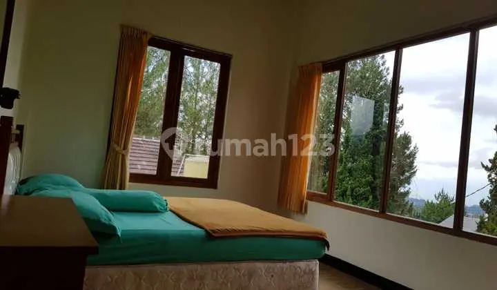 Villa Istana Bunga Jl.Anggrek