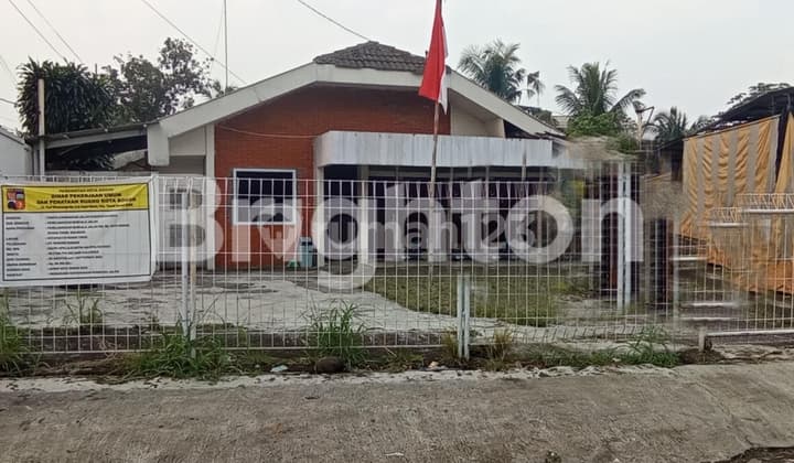 RUMAH SEDERHANA DENGAN TANAH LUAS HARGA MIRING