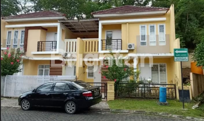 Rumah Elegant dan Megah Ditengah Kota Balikpapan