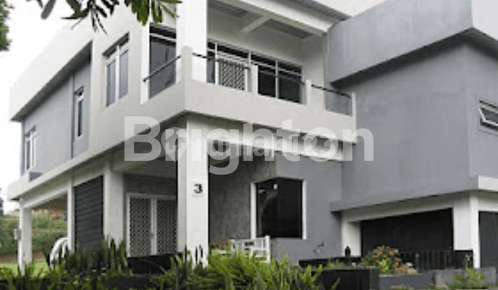RUMAH 2 LANTAI MINIMALIS SEMI INDUSTRIAL