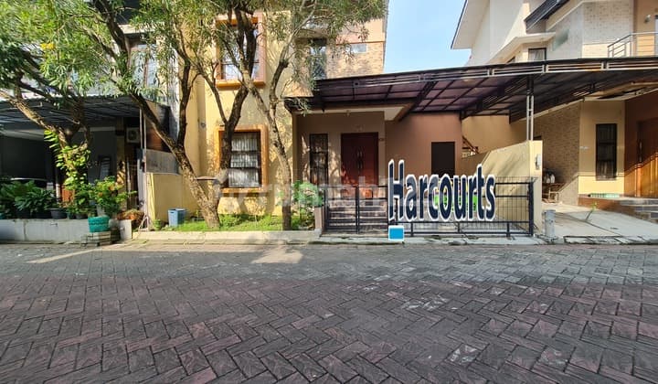 Rumah bagus siap pakai di cluster solo baru