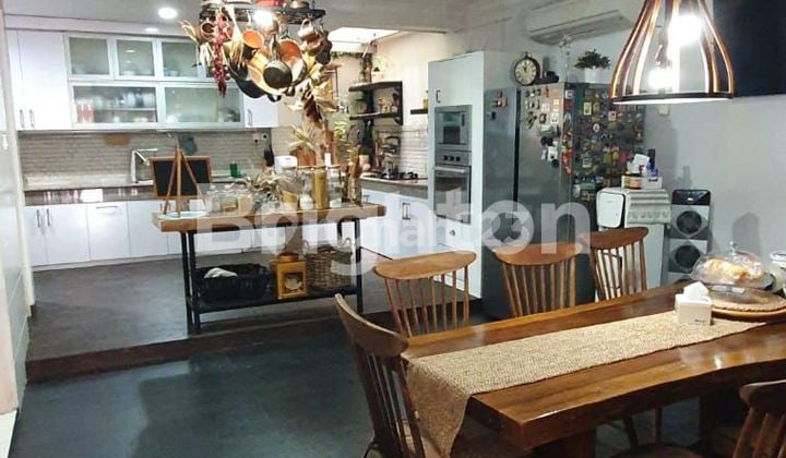 RUMAH CANTIK DAN MEWAH DI CENGKARENG