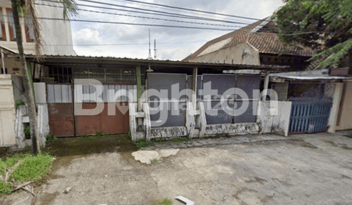RUMAH HITUNG TANAH DUKUH KUPANG TIMUR 1 LANTAI