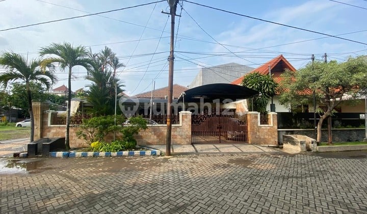 Rumah Di Jalan Manyar Kertoarjo Dijual