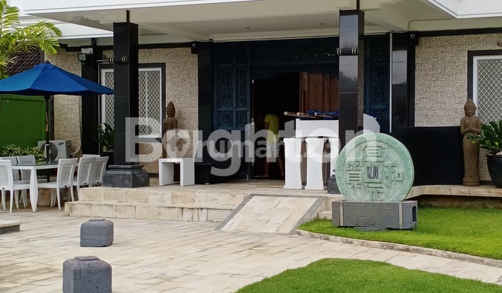 VILLA ZHA ZHA MEWAH DAN LUXURY NUSA DUA BALI