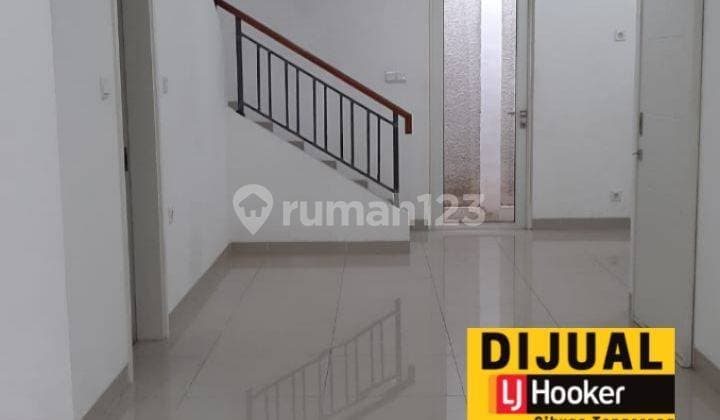 Two-Story House in Gading Serpong