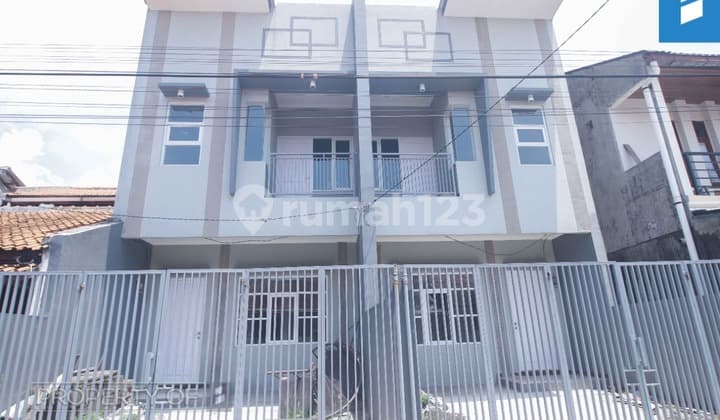 New Kopo Permai houses at affordable prices. 2 new Kopo Permai houses.