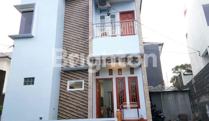 RUMAH MINIMALIS 2 LANTAI