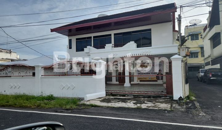 Rumah Villa Samanhudi Medan Maimun