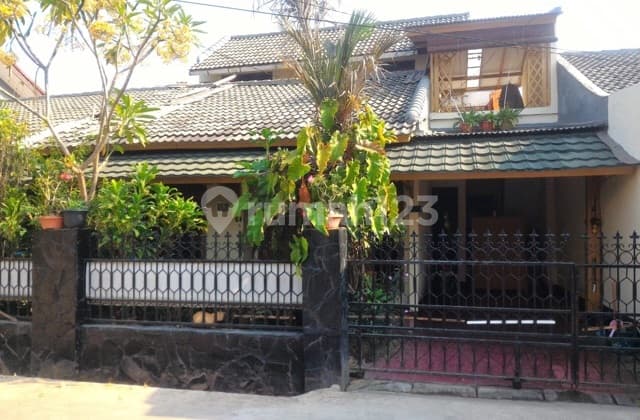 Rumah di Jatibening (LP)