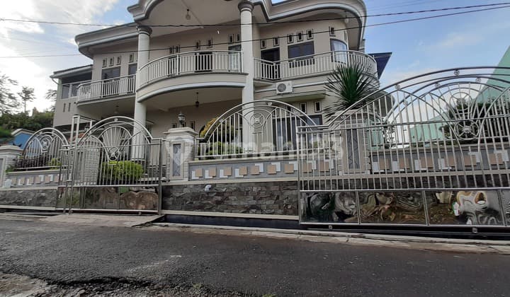 Rumah Mewah Gunung Terang Bandar Lampung