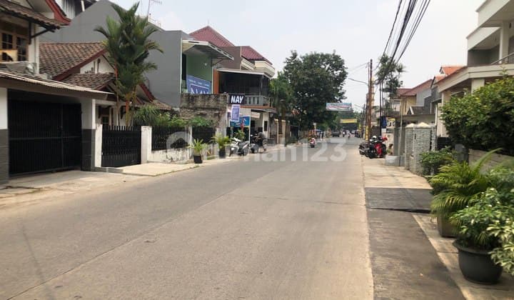 Rumah Di Pinggir jalan raya Jatibening