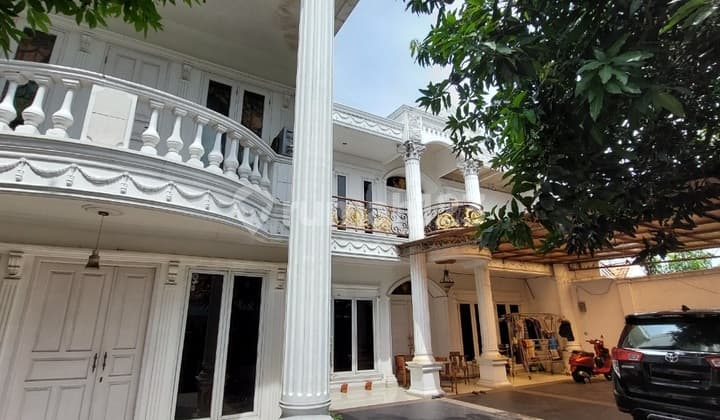 Cool House Area on Swadarma Street, Ulujami, Near JOR Toll Road - Airport - Bintaro