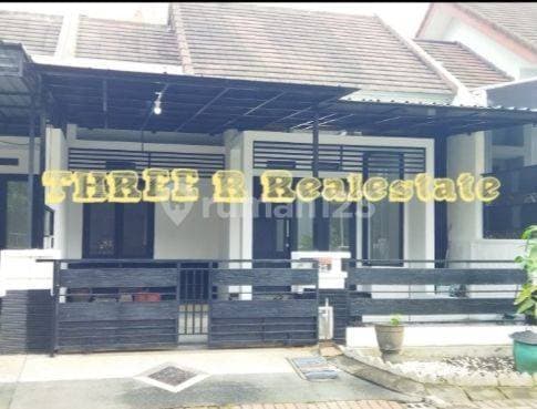 Rumah bagus SHM siap huni di Permata Jingga Soehat