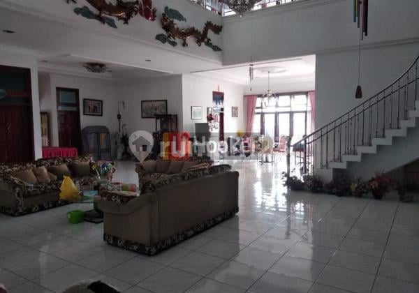 Luxury house on Malabar Street Luxury house on Malabar Street