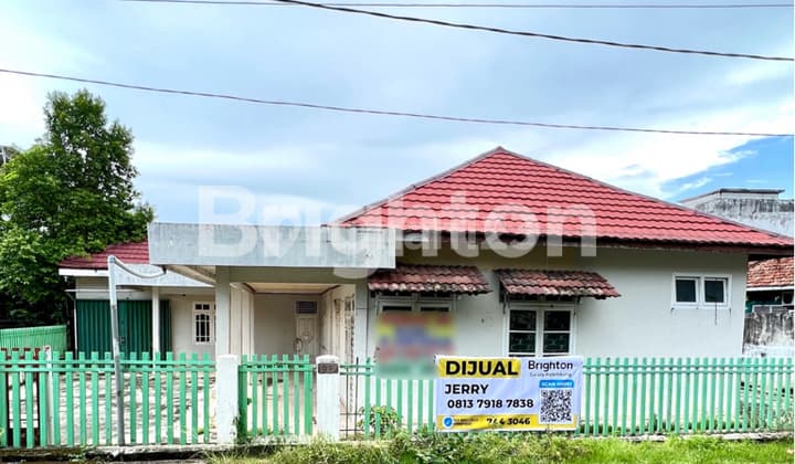 RUMAH BESAR DAN BAGUS SIAP HUNI DI KM 3