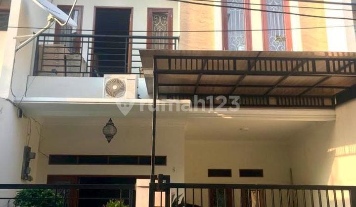 Rumah Cantik Siap Huni di Pulo Asem Jakarta Timur
