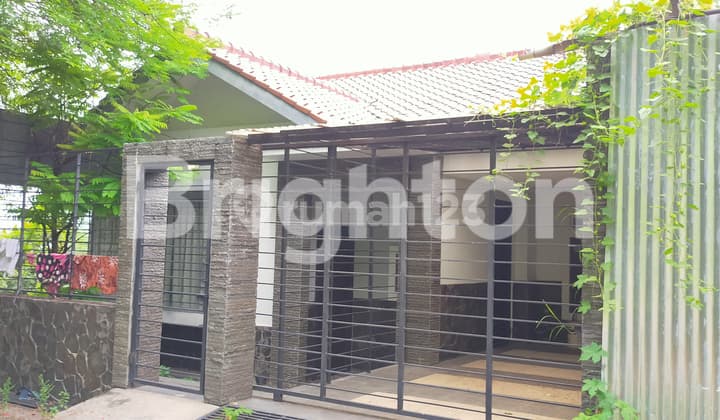 RUMAH MEWAH DI PAPANDAYAN KOTA SEMARANG ATAS