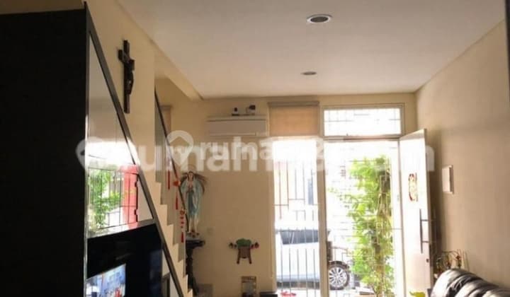 Rumah cantik cluster Amerika UK 4x15 green lake city