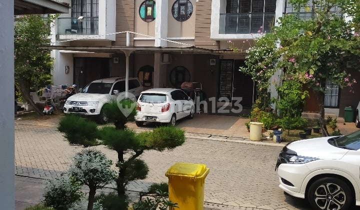 Rumah minimalis green lake city cluster east asia UK 6x15