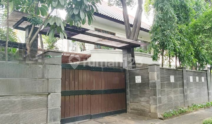 Rumah exclusive di Sutan Syahrir, Menteng Luas 23x32m2