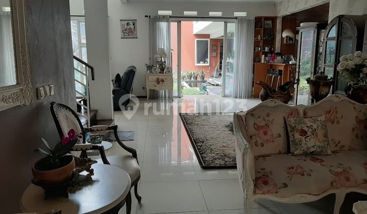 Rumah Bagus Kota Baru Parahyangan