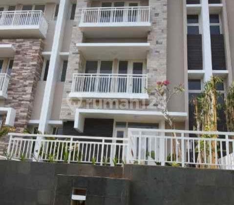 Sherwood Residence; Minimalis; View Pool Dan Taman