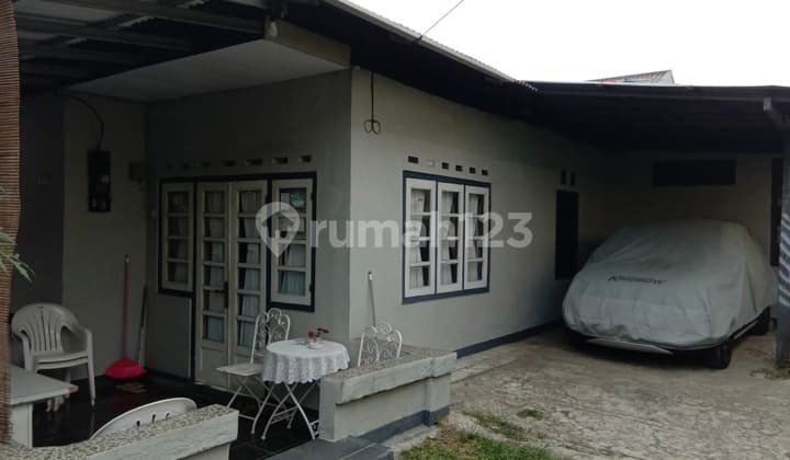 Rumah dengan Lokasi Strategis di Kayu Manis, Jakarta Timur