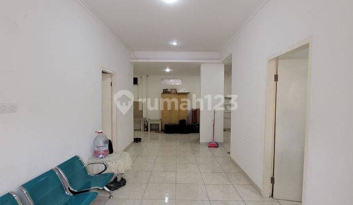 Minimalist House Taman Kopo Indah 1