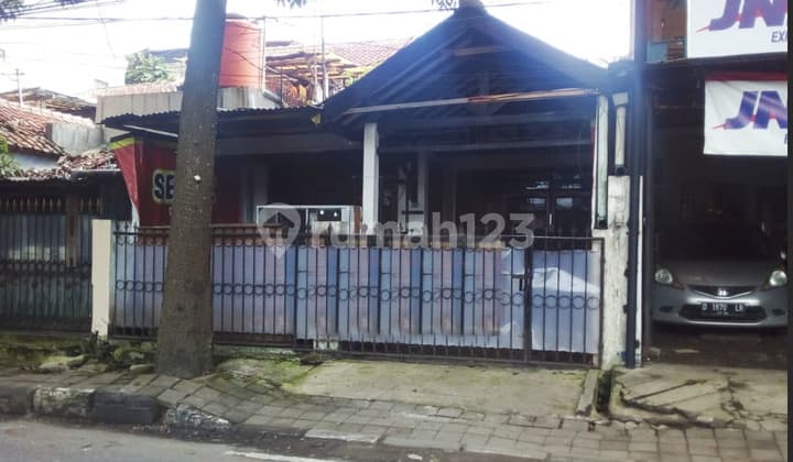 Rumah di Sarijadi sariasih cocok untuk hunian atau usaha (Mainroad)