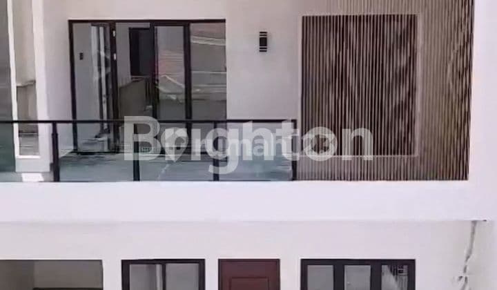 RUMAH MEWAH NEW GRESS NIRWANA EKSEKUTIF JALAN 4 MOBIL SURABAYA TIMUR