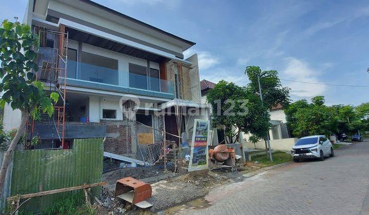 1447. South Emerald Mansion Citraland Surabaya Barat