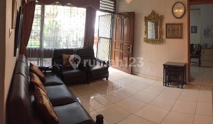 2-Story House with Large Land in Cipinang Cempedak S5711