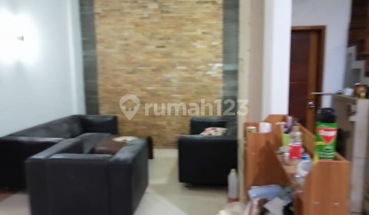 Rumah Dan Ruko Lokasi Strategis di Menteng S5468