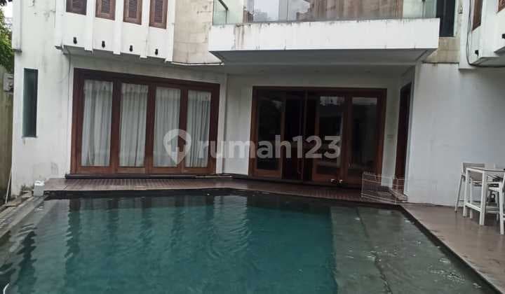 rumah area pondok indah jakarta selatan, strategis, siap huni
