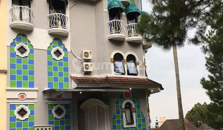 Villa Condo 3 Lantai Pemandangan Bikin Puas di Kota Bunga Cipanas