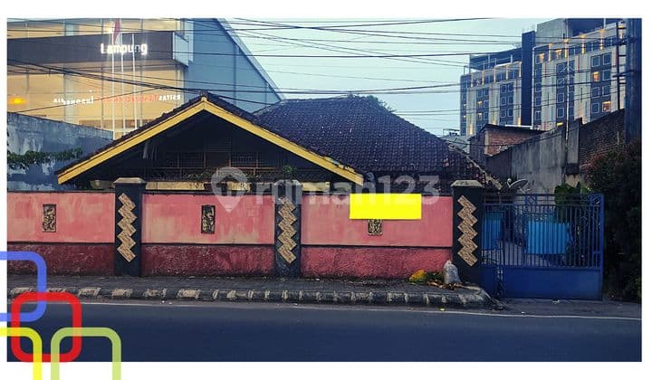Rumah sebelah Mall cocok untuk Usaha di Bandar Lampung