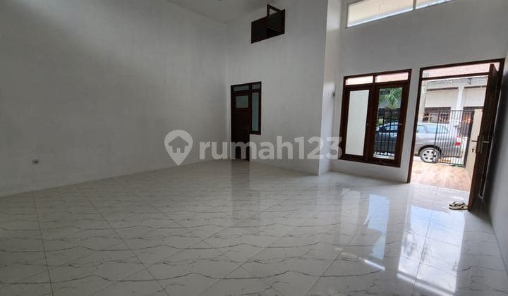 Rumah Di Jalan Kenconowungu Semarang