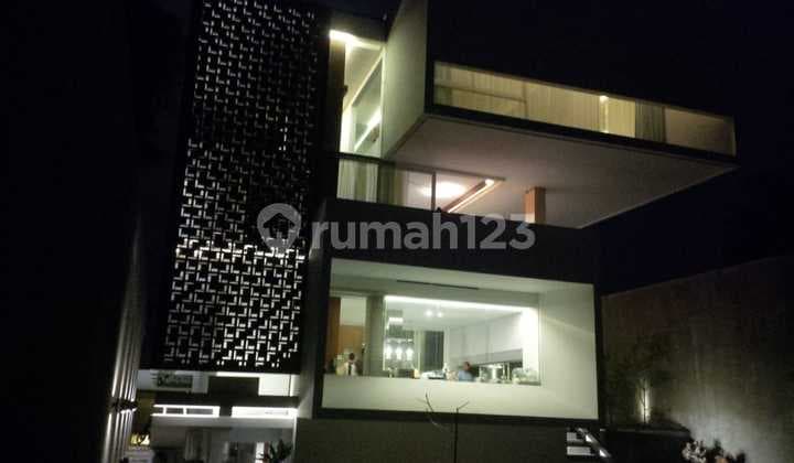 Rumah mewah minimalis modern 2 lantai baru di Green Candi Residence, Semarang