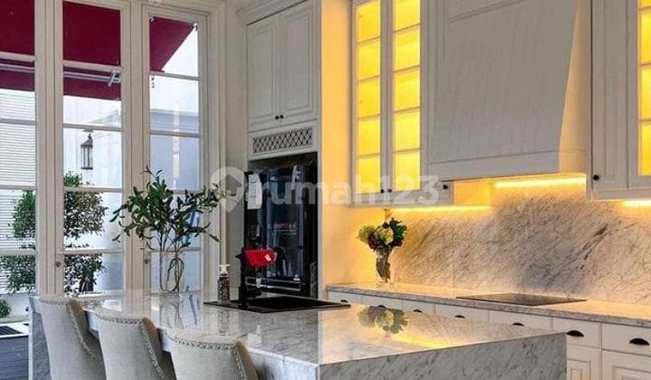 Rumah Brand New Classic Daerah Menteng Jakarta Pusat