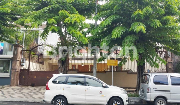 RUMAH MEWAH JL. IMAM BONJOL PUSAT KOTA DEKAT KARTINI, RAYA DARMO, DIPONEGORO, PANDEGILING, PUSAT BISNIS DAN KOMERSIAL.