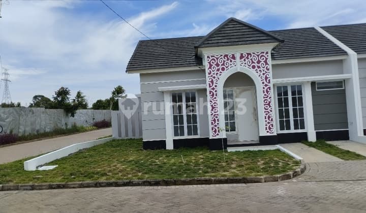 Hunian Cantik.nyaman.terletak Di Lingkar Selatan Cilegon