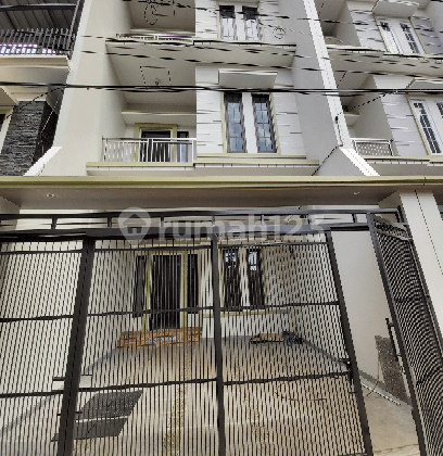 Rumah Cantik New Minimalis...Di Tomang.. Jakarta Barat, Lokasi Strategis Dekat Cideng, Roxy, Tanah Abang, Grogol, Tanjung Duren..Indent