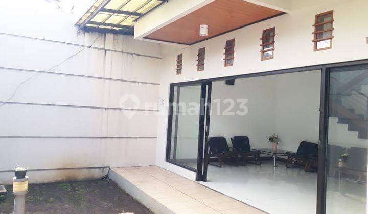Rumah Minimalis di Komp Setra Duta Bandung