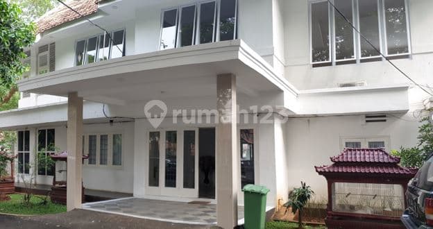 DIJUAL RUMAH MENTENG JAKARTA PUSAT